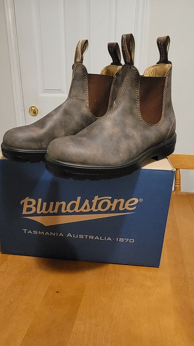 miss_foxieladie's tweet image. Love my new Blundstones!😍
#stylish #lovethem @blundstoneca #firstpair
