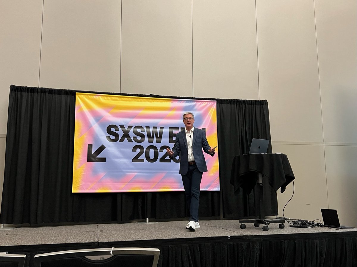 LMUSnyder's tweet photo. Thank you, #SXSWEDU! The key to a better world: open minds, open hearts, in-solidarity-with #solidarities. https://t.co/cCTX9BSONY
