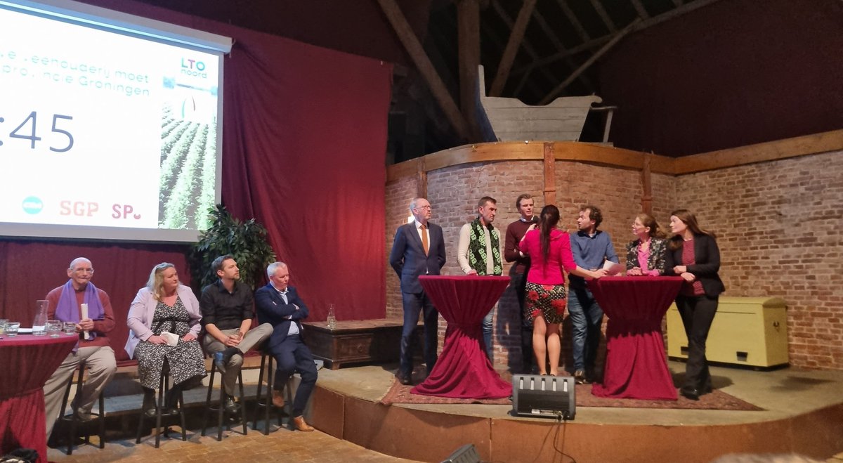 Vanavond zijn wij aanwezig bij het landbouwdebat <a href="/provgroningen/">Provincie Groningen</a>. <a href="/BergsmaJesper/">Jesper Bergsma</a> deelt onze plannen voor een vitaal platteland, die in de ogen van het CDA alleen samen met agrariërs kunnen worden vormgegeven. #voorelkaarmetelkaar
