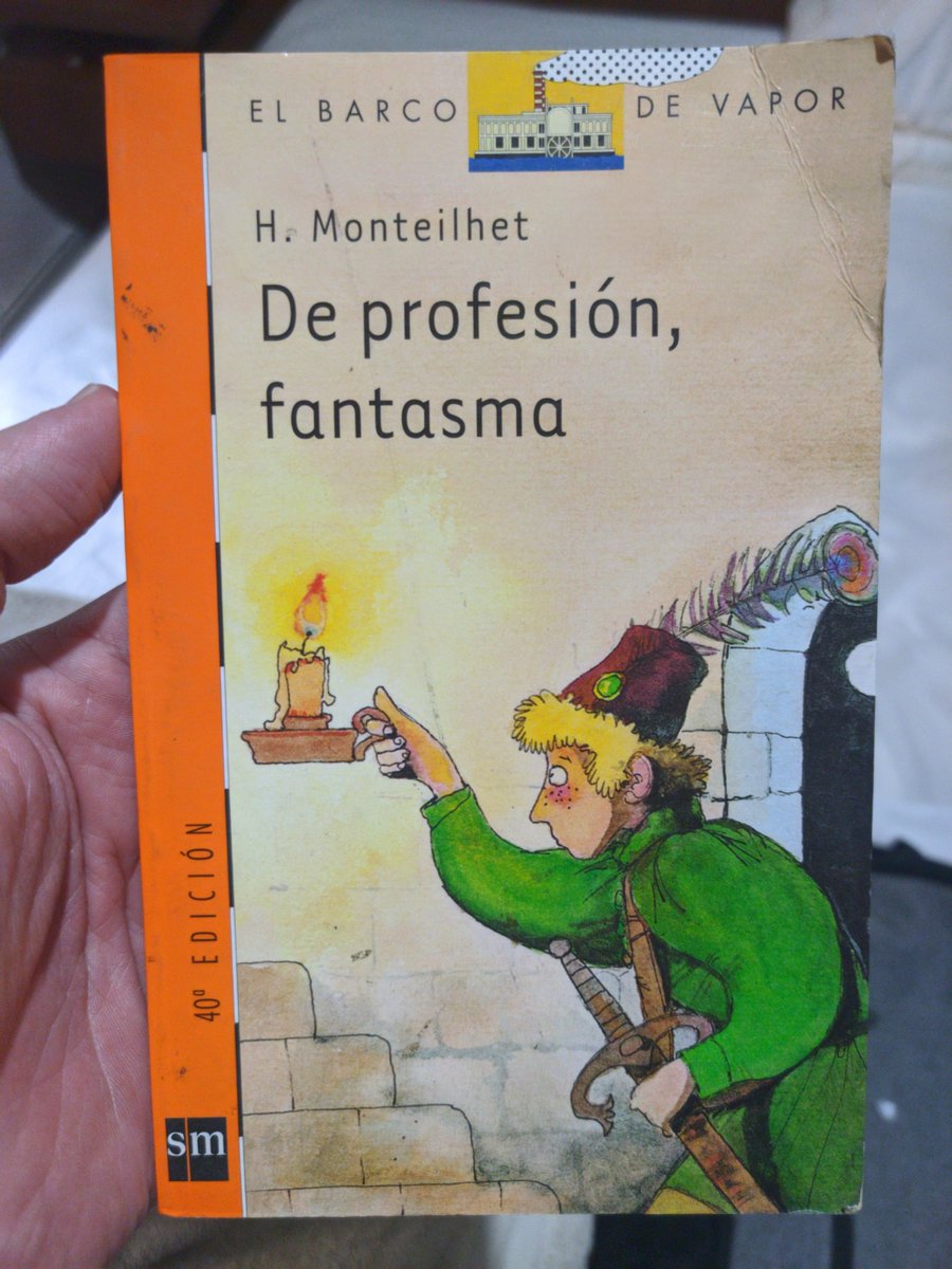 Lucifer182's tweet image. Influenciado por esta hermosa comunidad, le compré este libro a mi hija.