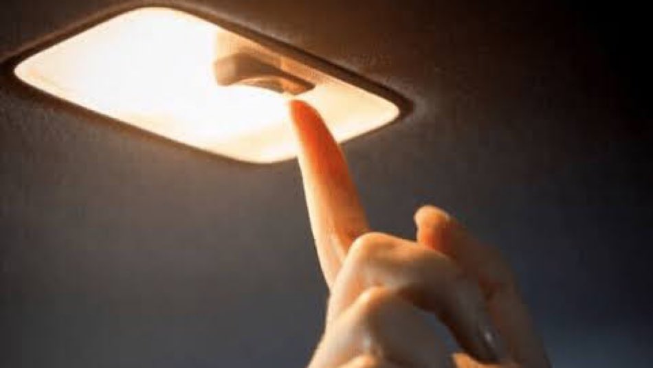 Mijn ouders konden vroeger echt dramatisch doen alsof dat licht de auto ging laten crashen