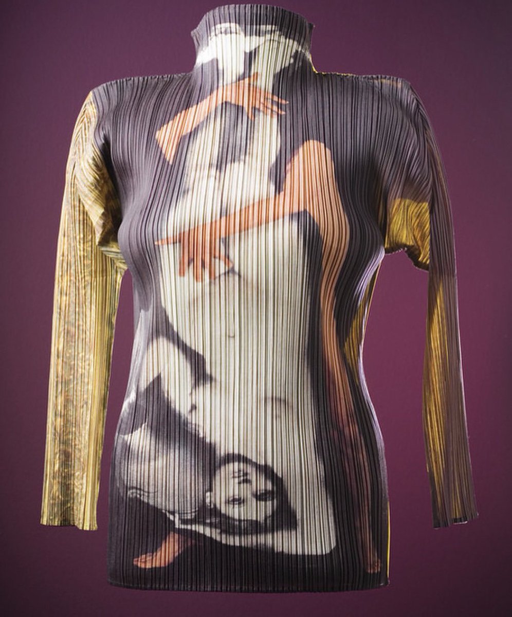 permetsystems's tweet photo. Miyake Pleats Please by Yasumasa Morimura, 1996 https://t.co/Gf8BgMeHqp