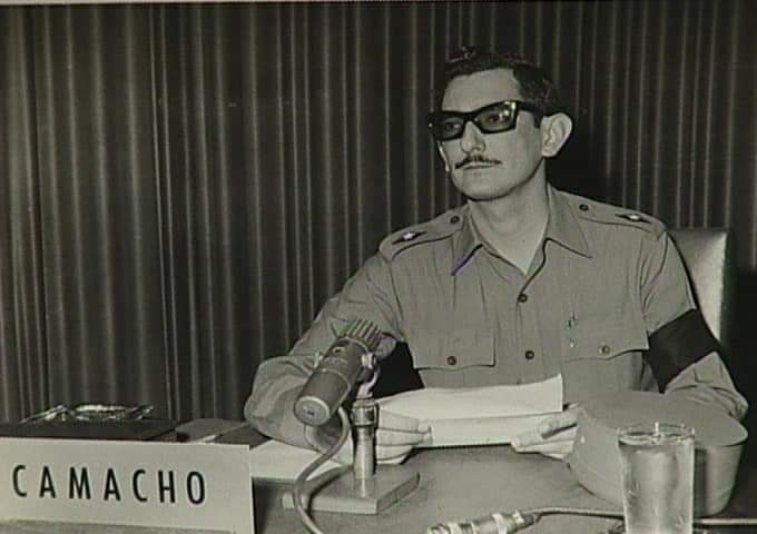 🇨🇺El Comandante Julio Camacho Aguilera, cumple hoy 99 años y su firmeza, optimismo, deseos de seguir construyendo y preparando a la joven generación,no se detienen; junto a su compañera Gina, constituyen ejemplos. Gracias y Muchas felicidades #YoVotoXTodos #MejorEsPosible