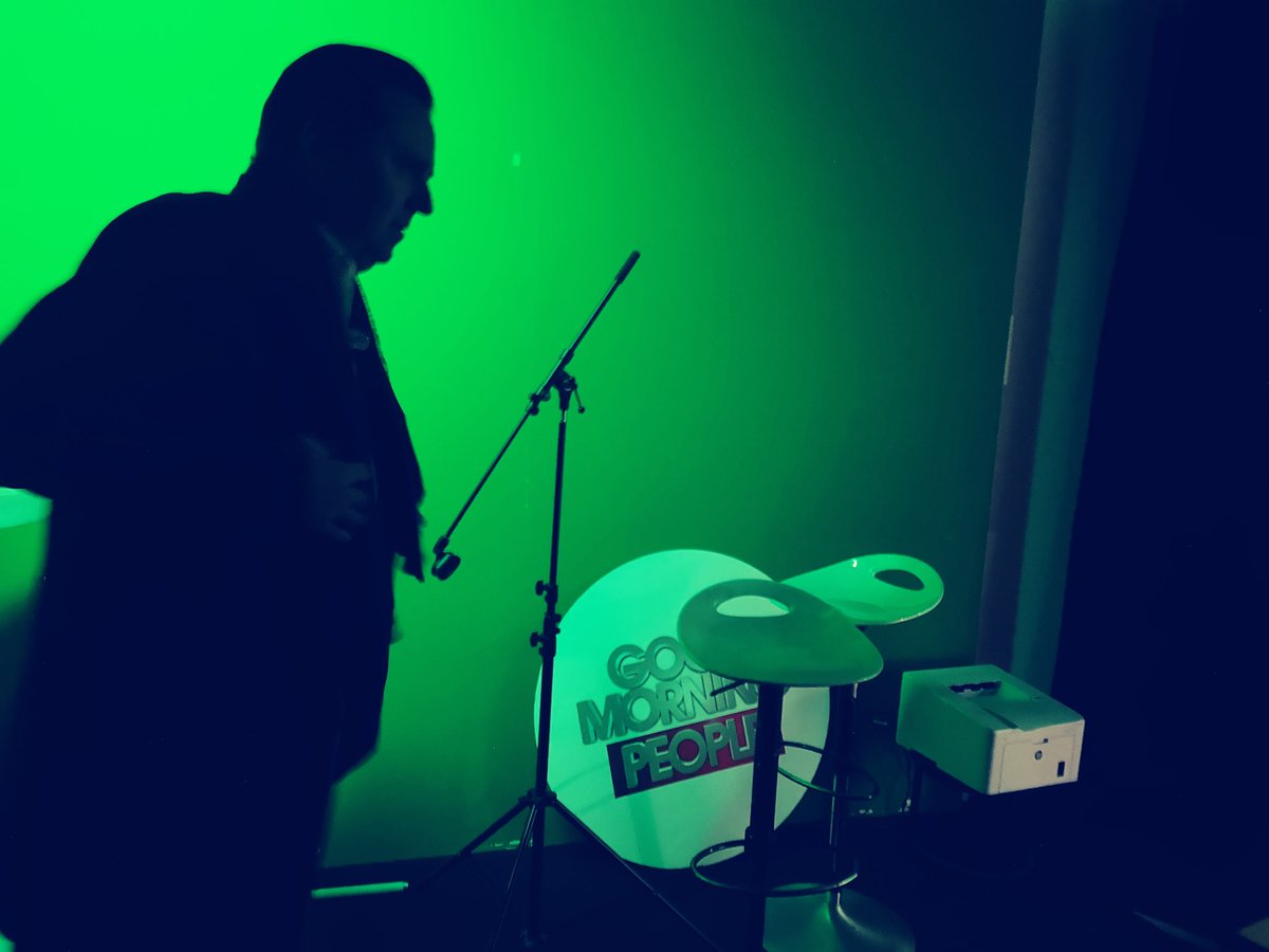 fredhermelin's tweet photo. Retour sur le plateau TV 📺 du jour en mode #Backstage... You rock @B_SMART_TV @delf1 @AlexZapolsky @linagora 💪💯♥️
#SmartTech #GoodTechForGood
↪️ https://t.co/Afza1f7TbT https://t.co/eBBpfCFyax