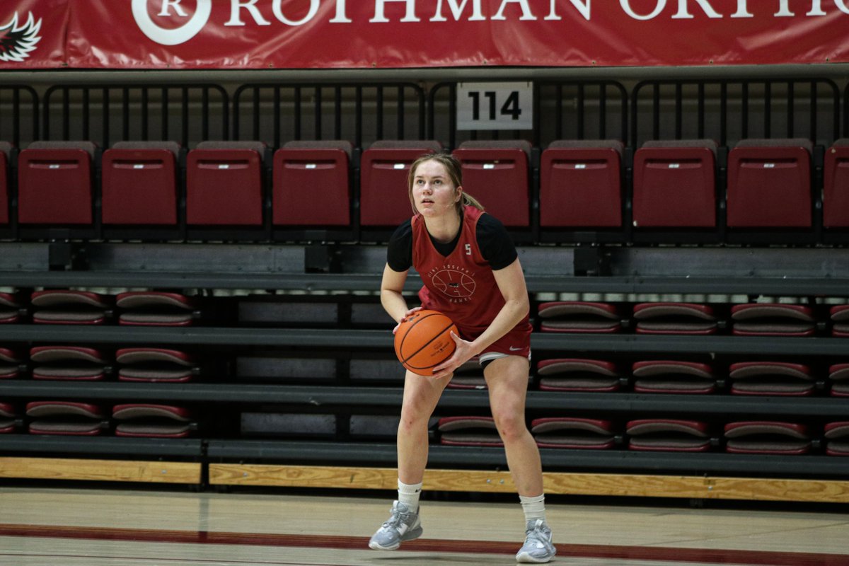 SJUHawks_WBB's tweet photo. The work continues.
#THWND | #AlwaysFly https://t.co/iMGyjKV4RW