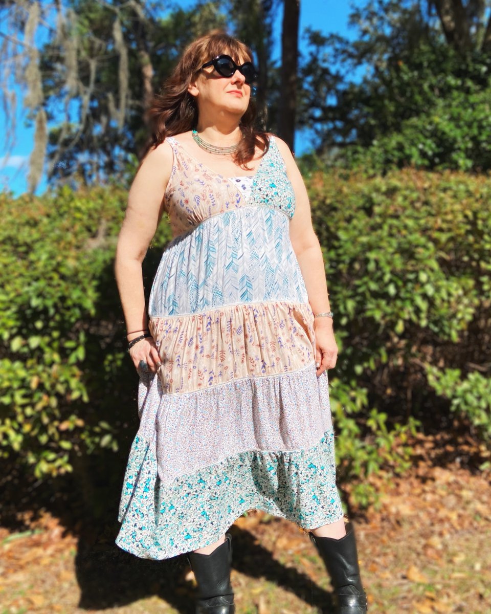 QuarterMoonTLH's tweet photo. Waiting for spring like… 🌞 https://t.co/411kpIC926