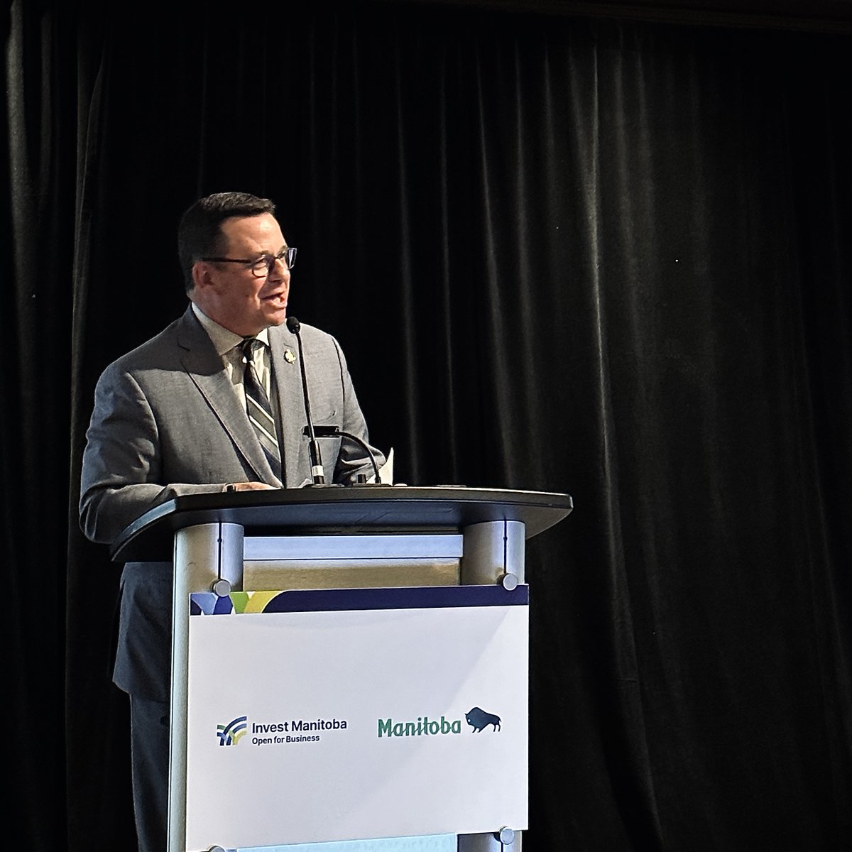 CEDFMB's tweet photo. Minister Jeff Wharton announced at the Manitoba Reception at PDAC 2023 that a total of $1.8 million in grants will be provided to support various activities related to mineral development and Indigenous participation. 

To learn more, visit https://t.co/CLixehZycn https://t.co/R9i4ugmnNj