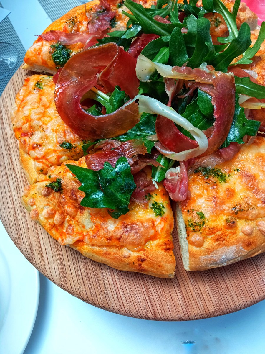 El nuevo concepto de #HiltonSantaFe se llama #Alchemist una #terraza moderna con una excelente oferta de #cocteles y #menu internacional... #ROOFTOP