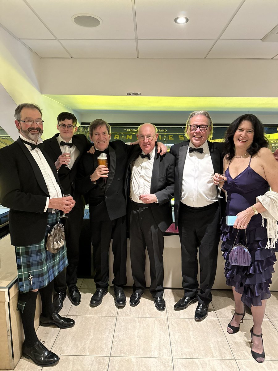 Chet Valley Vineyard tweet media