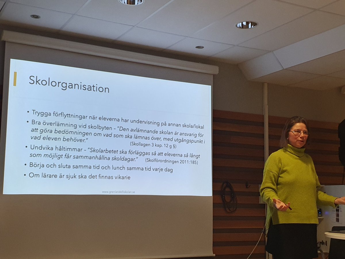 Autism VG Söder arrangerade föreläsning med Malin Gren Landell i kväll om barn som stannar hemma från skolan. Så viktigt att sprida kunskap om faktorer som påverkar frånvaro och återkomst!