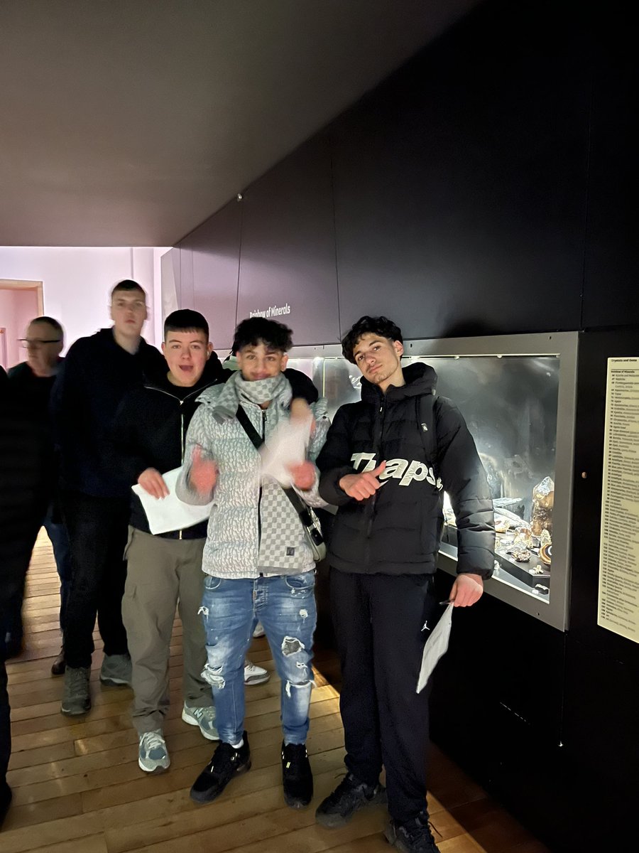 simpson_helen's tweet photo. Great day out in sunny Newcastle today ☀️ @gatesheadcoll Business 🧑‍💼 and Travel 🧳 students exploring local visitor attractions. Thanks for having us @GNM_Hancock @Discovery_Mus https://t.co/mARcdyM0Lh