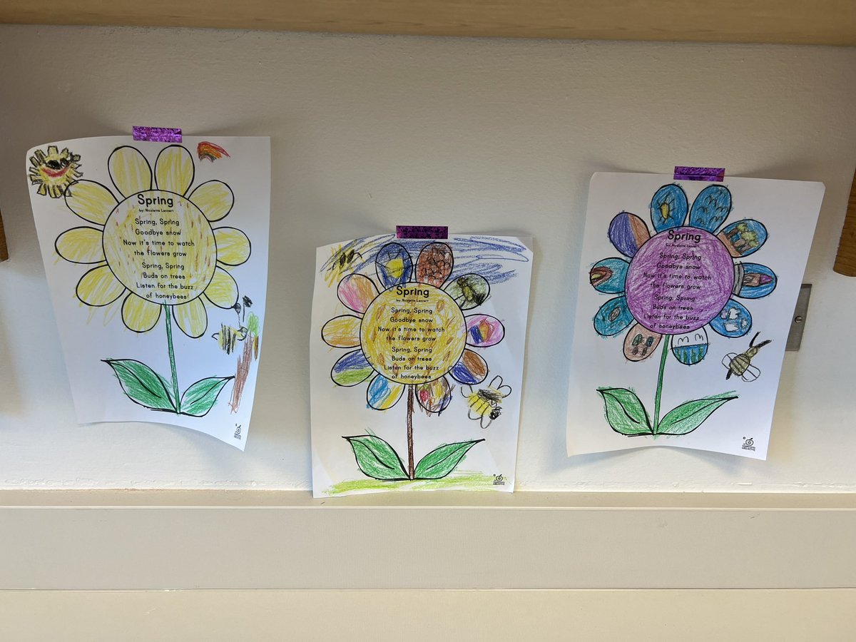 RFooden's tweet photo. Spring has sprung in room 106a🌸🌻 #EngageD64 https://t.co/spdPZ4cxX7