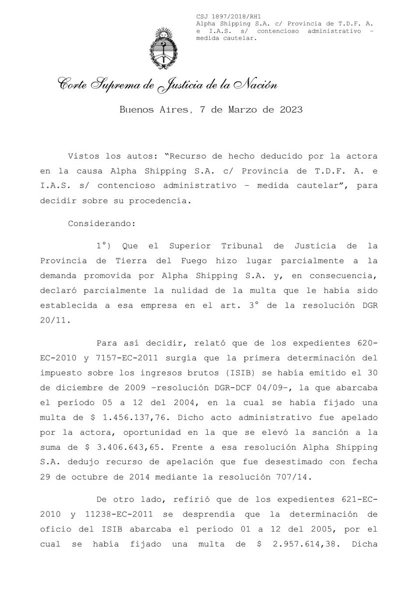 Muy importante!

La CSJN resolvió que en materia de multas locales aplica el plazo de prescripción penal de 2 años previstos en el Código Penal (art. 65 inc 4), atento su naturaleza.
