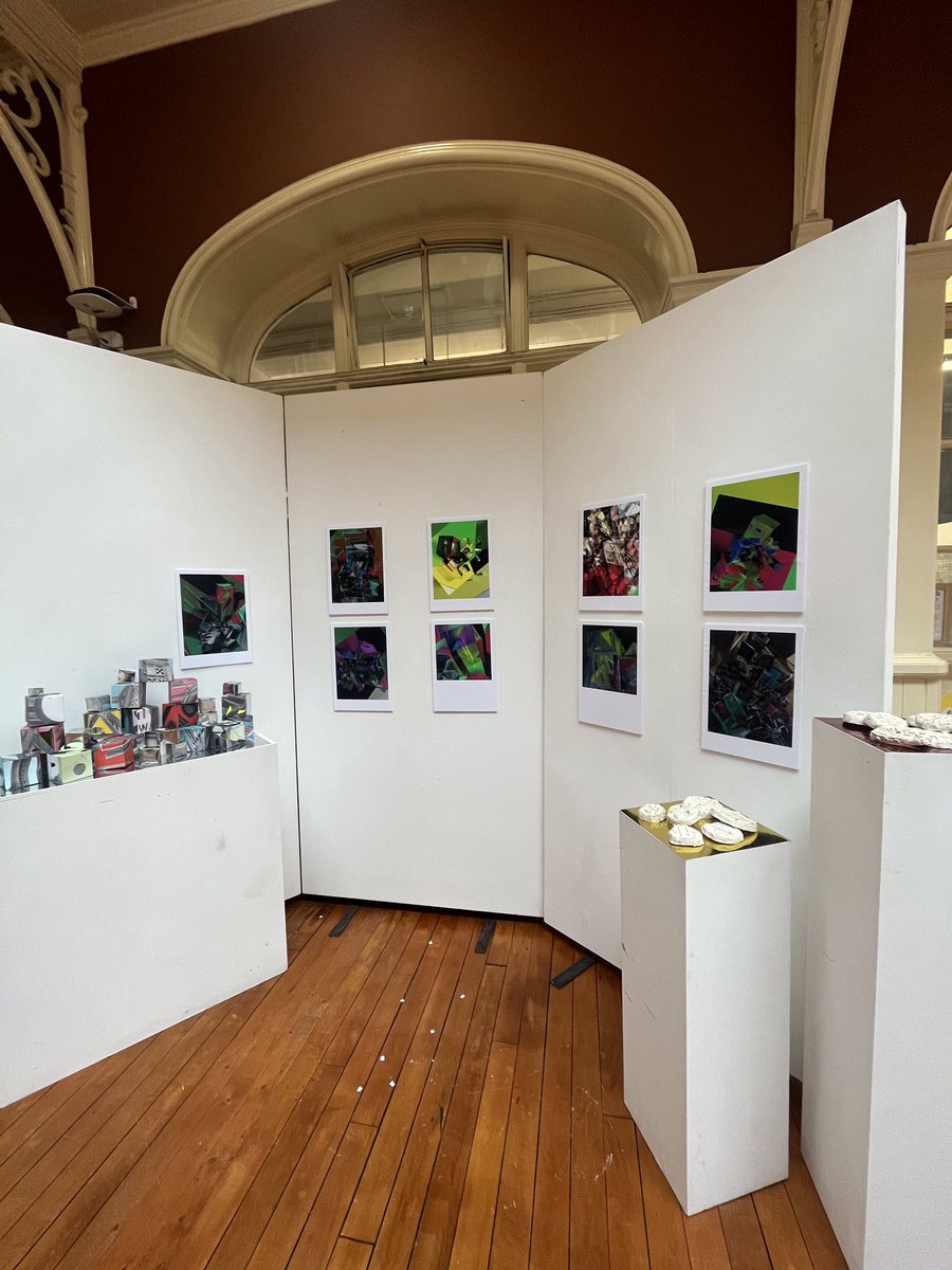 Chcsartdept's tweet photo. Great evening celebrating the hard work of our year 9 students who have been busy creating 2D and 3D work in response to the Breaking the Mould exhibition. Well done everyone!!! 
Exhibition at @Newhampton until 14th May 👀🔥🌟💫🖌🖼🎨👏🤩 thank you @BeckArtsConnect @ArtsConnectWM https://t.co/T3ep06NGmp