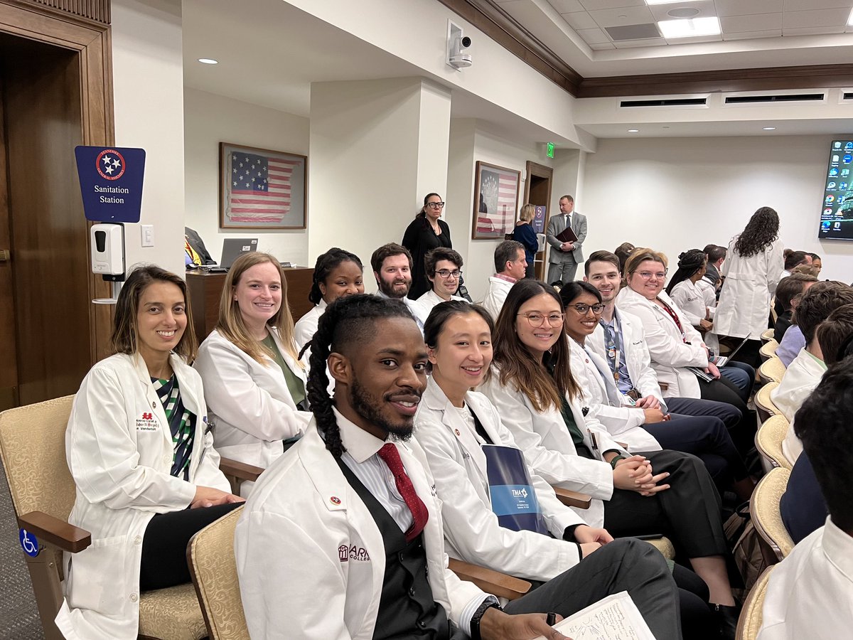 TNEyeSurgeons's tweet photo. We had a jam-packed #tmadayonthehill protecting patients and advocating for ophthalmology. Thank you to all the legislators who took the time to meet with us and discuss our issues! #whyiadvocate https://t.co/cjXzc3ymJc