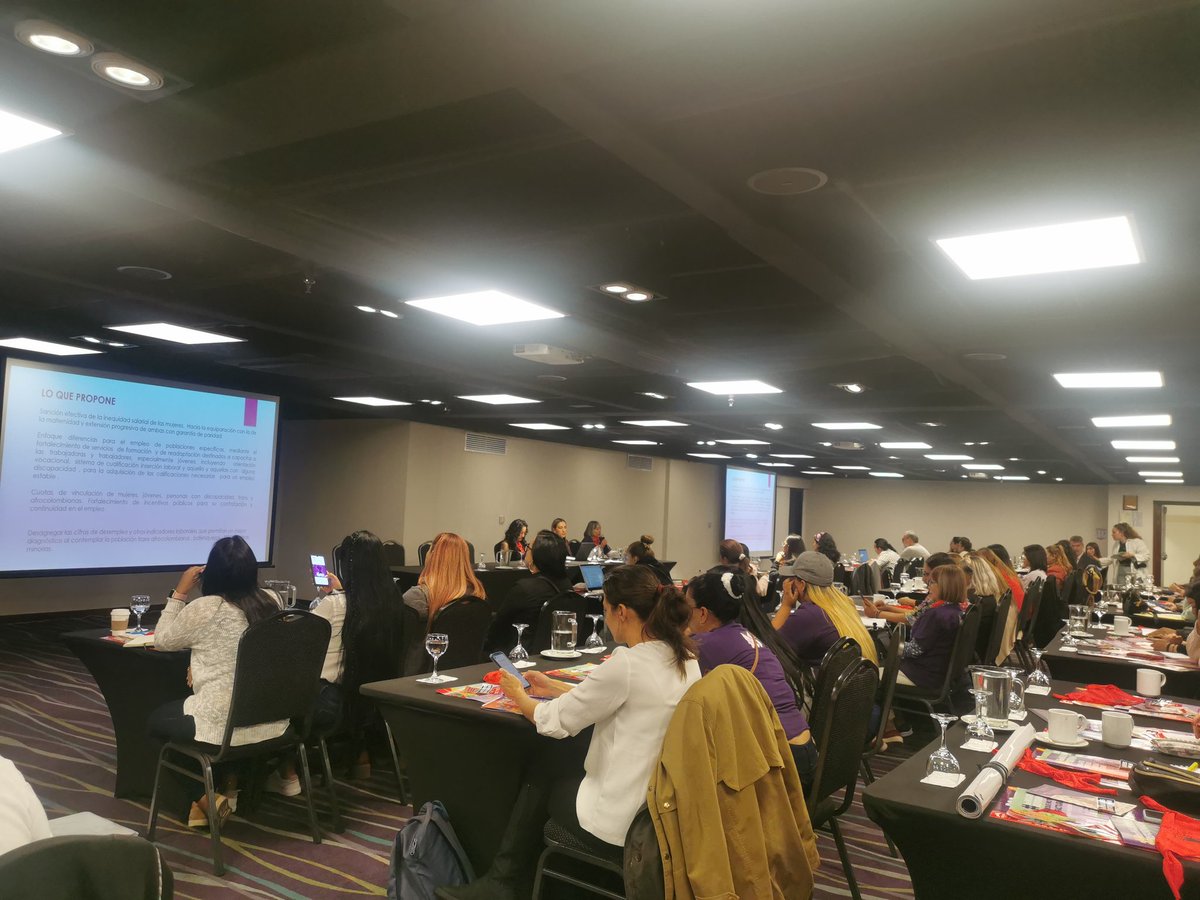 #AgendaUNEB Foro: Las Mujeres reforman, una apuesta por reducir las brechas de género. #lasMUJERESTEFORMAN ¡UNEB presente! <a href="/unebcolombia/">UNEB</a> <a href="/soyporquetueres/">Andrea E. García 🐝</a> <a href="/sophyeo19/">Sofia Espinosa Ortiz</a> <a href="/uniamericas/">UNI Américas</a> <a href="/lilipala28/">Liliana Palacios</a> <a href="/Gloparmo/">Gloria Arguello</a> <a href="/marcio_monzane/">Marcio Monzane 🇧🇷🇨🇴🇺🇾</a> <a href="/MujeresUniColom/">RedUniMujeresColombia</a>