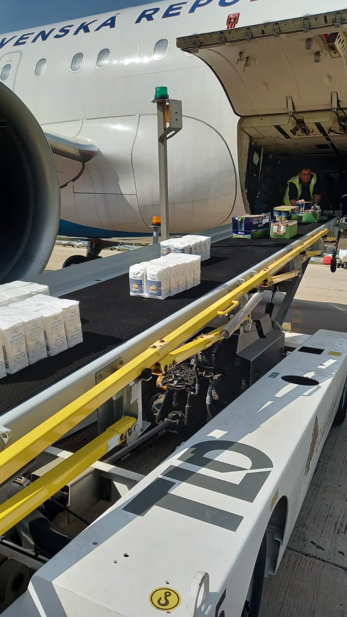 MarekVarga14's tweet photo. 2️⃣nd shipment of in-kind HUM aid🆘 from 🇸🇰 4 Syria🇸🇾has arrived. Ongoing response of 🇸🇰 to the devastating earthquake hitting 🇹🇷 and 🇸🇾 in February. Civil Protection Team of @European Commission 🇪🇺 in cooperation with the @WFP
#ODAmatters 
@IngridBrockova  @St'ElizabethUniversity https://t.co/T4EEO6iIOK