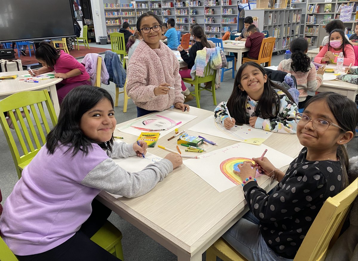 The Sunshine Club created placemats for community mealsv at local PADS shelters.  One student said she wanted to come up with more ways we can bring joy to our community.  #21Learns