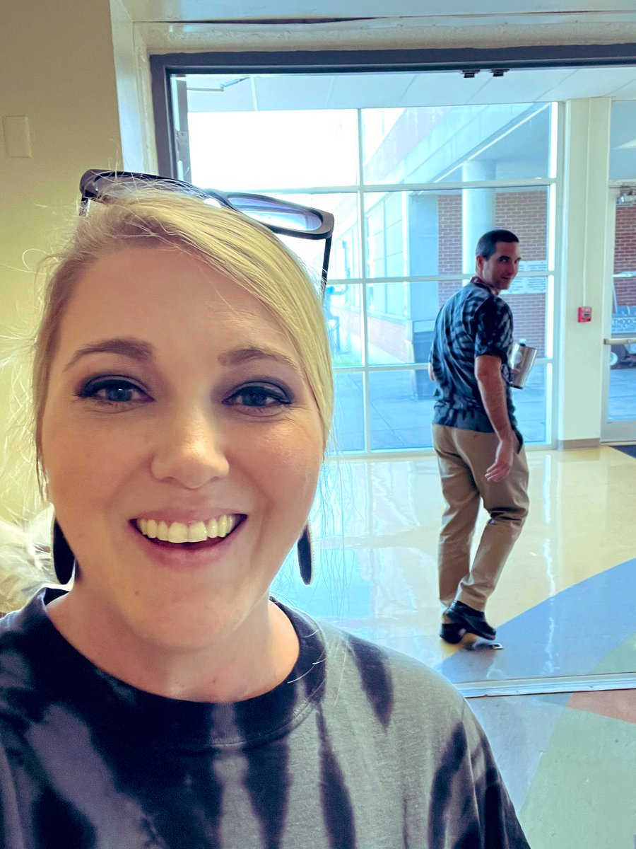 Julianne Fowler tweet media