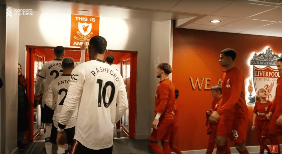 KarakartalMehm's tweet photo. Rezilsin
#ManchesterUnited ın en kötü oyuncusu olacaksın. Tarih yazıyorsun.
Maça çıkarken Anfield logosuna dokunmak nedir ya sen ne rezil bir adamsın.
#Anfield ve #Manu a tura mı götürdüler?
#WeghorstOut
#weghorst
#worstever
#Liverpool_Manchester
#LiverpoolvsManunited https://t.co/UGdPUkVikr