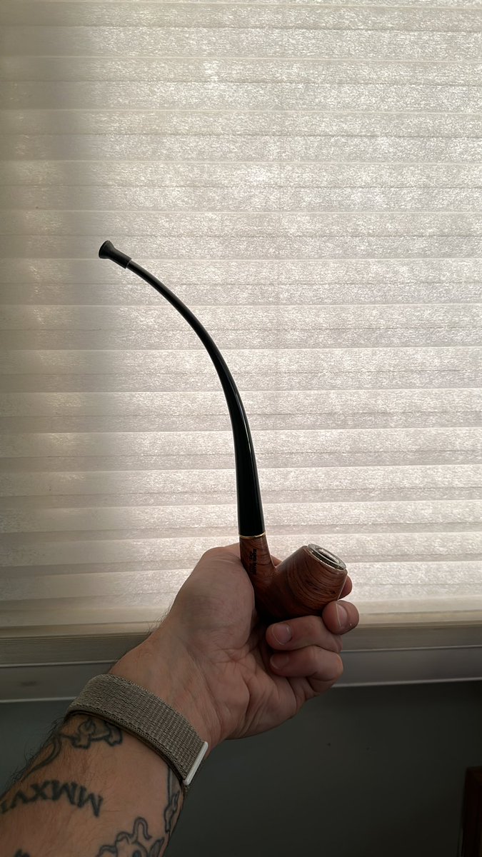 Time to watch the Hobbit and LOTR trilogy’s again lol 

But first, time to bust out the ol’ customized wooden pipe with a glass insert.