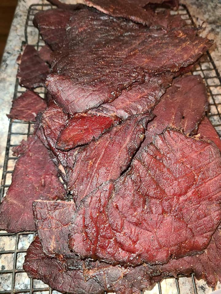 OBbqgrill's tweet photo. John R. of Brisky Business Bbq - back Yard from Minnesota - Smoked some beef jerky today! Prime Rib seasoning.
Thanks Owens BBQ
#meat #smoked #jerky https://t.co/axmkFlvT8q