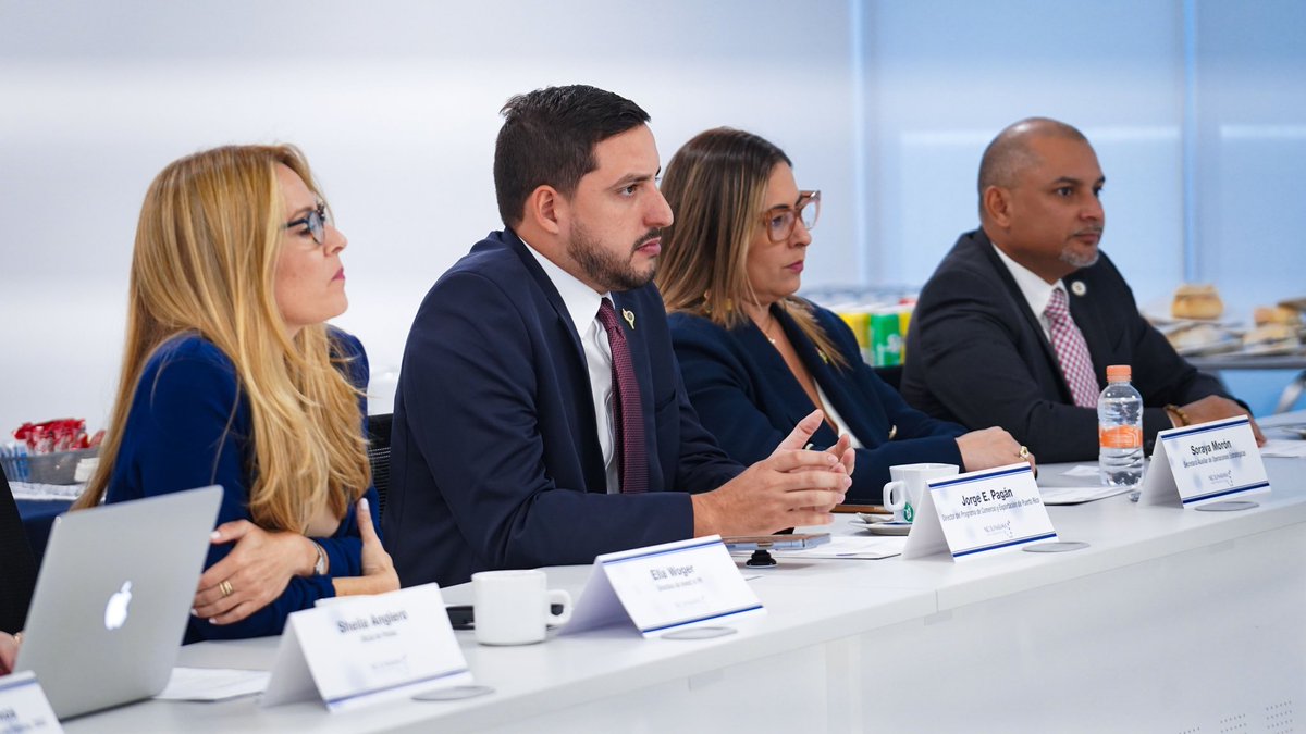 Como parte de nuestra #MisiónComercial en #CiudadMéxico nos reunimos con los ejecutivos de la industria farmacéutica de @GruppoNeolpharma quienes tienen importante presencia en México y en Caguas PR. #DesarrolloParaTodos