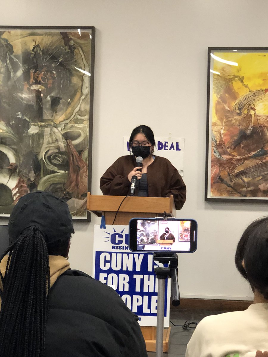 My intern Michelle Mei from our Hunter @NYPIRG chapter speaking about academic struggles and like of academic advisement #newdeal4cuny #fundcuny