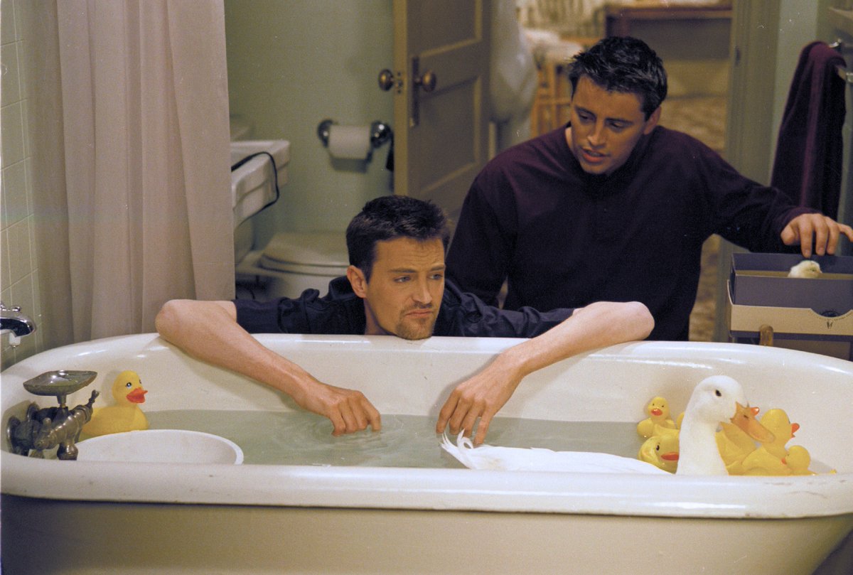 FriendsTV's tweet photo. Feeling blue today. #FRIENDS https://t.co/CF9kloKRAu