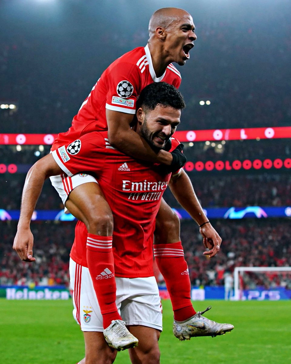 Benfica está 𝗔𝗣𝗨𝗥𝗔𝗗𝗢 para os quartos de final da Champions League com 7-1 no agregado! ⭐