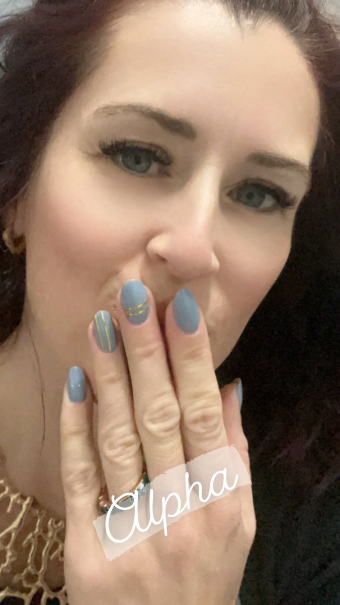 mistress_alpha1's tweet photo. Manicure and eyelashes done. Come in #paypig #tribute your #queen and reimburse my expense of 100€. 

#findom #paypig #paypiggie #mistress #alpha #paypal https://t.co/u7RTeZy5PF