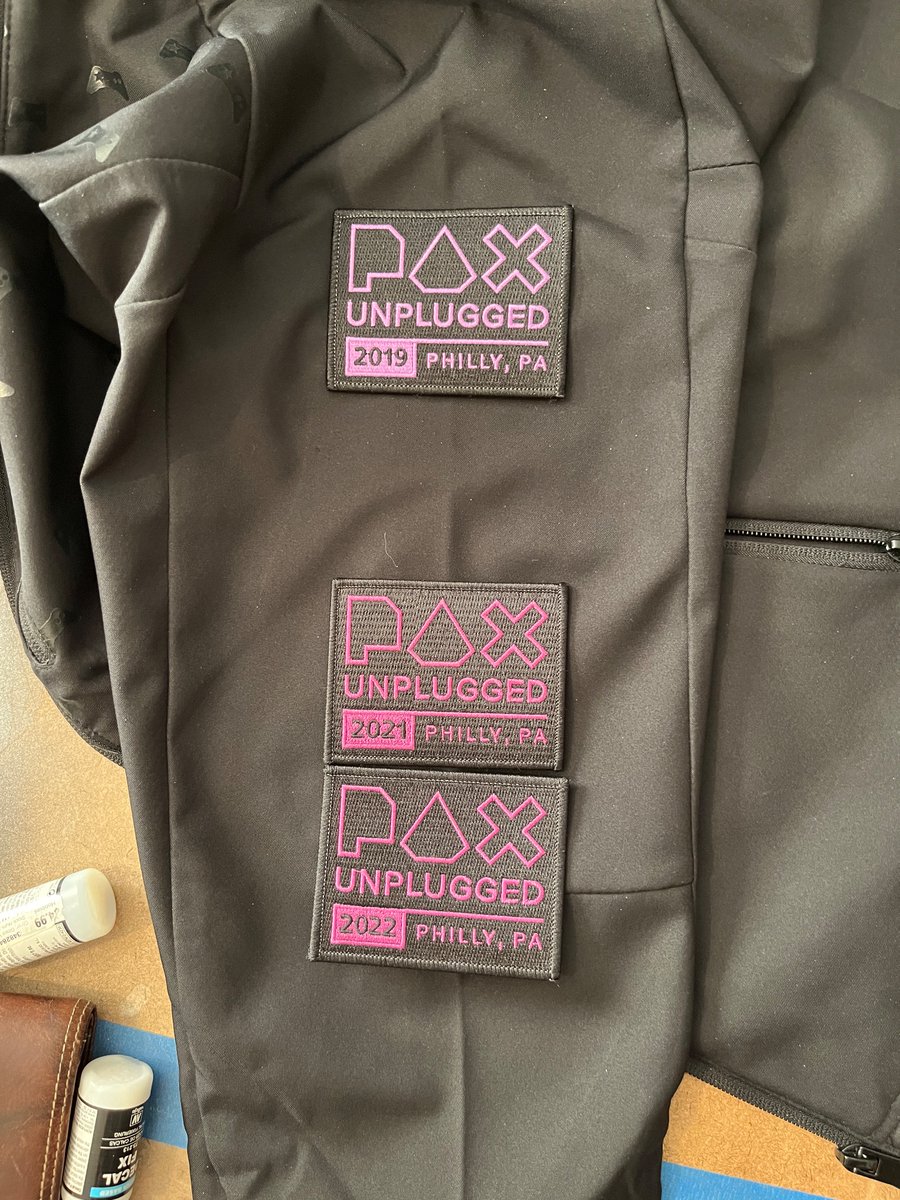 MeatBringer's tweet photo. @TychoBrahe You decide, the pregnant pause as seen, or do I get a Papa Nurgle patch to take the place of the missing year? https://t.co/gJyAl5pNn7