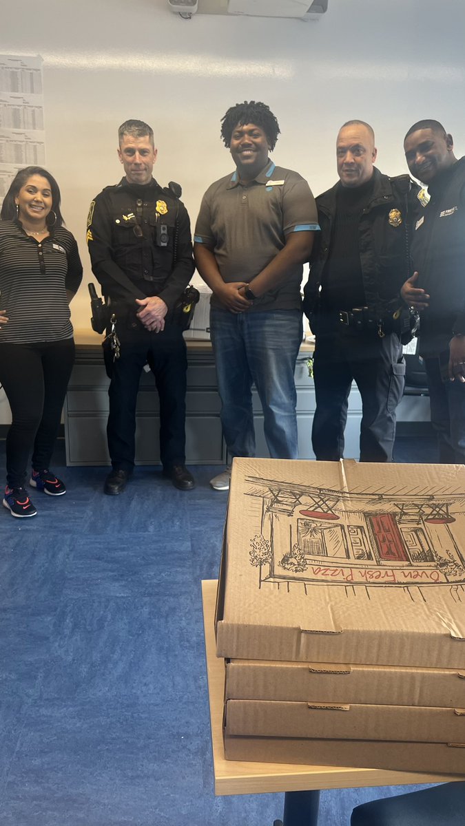 Lynnfield (@amgadaj) on Twitter photo <a href="/MaldenPolice/">Malden Police</a> <a href="/BellaMontero25/">Bella Montero</a> <a href="/BaezYasmine/">Yasmine Baez</a> <a href="/firas_smadi/">Firas Smadi</a> @theeastregion We had an amazing time at Malden Police 👮♀️ today! Thank you for your service. They truly inspired us today. <a href="/MaldenPolice/">Malden Police</a> <a href="/BellaMontero25/">Bella Montero</a> <a href="/BaezYasmine/">Yasmine Baez</a> <a href="/firas_smadi/">Firas Smadi</a> @theeastregion We had an amazing time at Malden Police 👮♀️ today! Thank you for your service. They truly inspired us today.