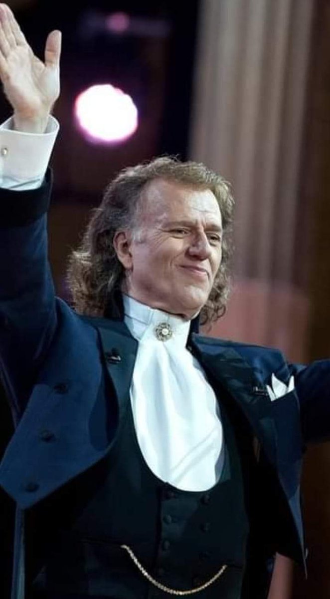 QUE FOTOS LINDAS ESSAS TE ADORO ANDRÉ RIEU