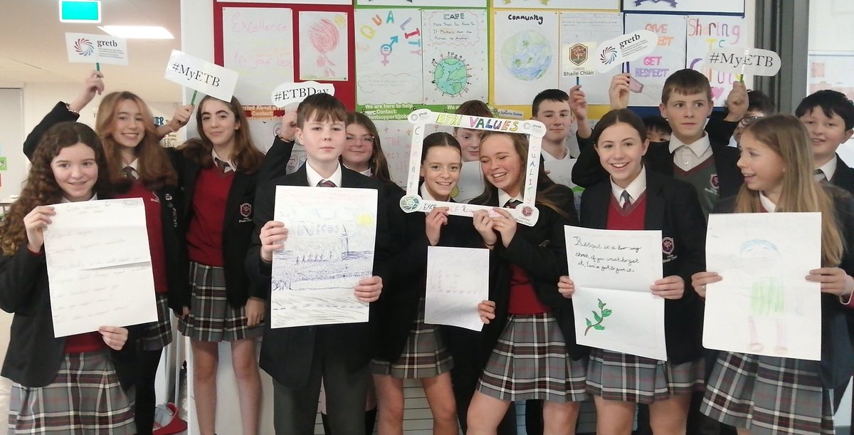 lorraine tweet media