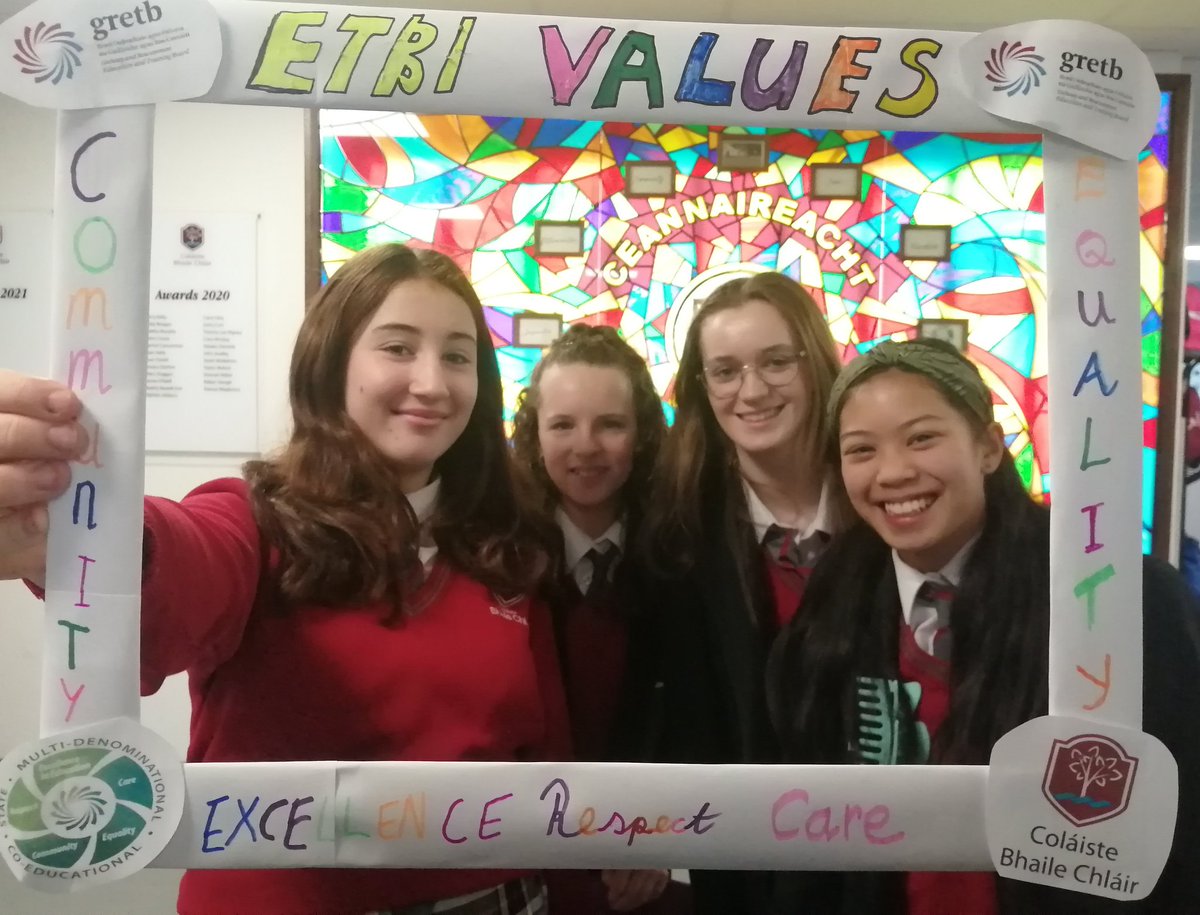 lorraine tweet media