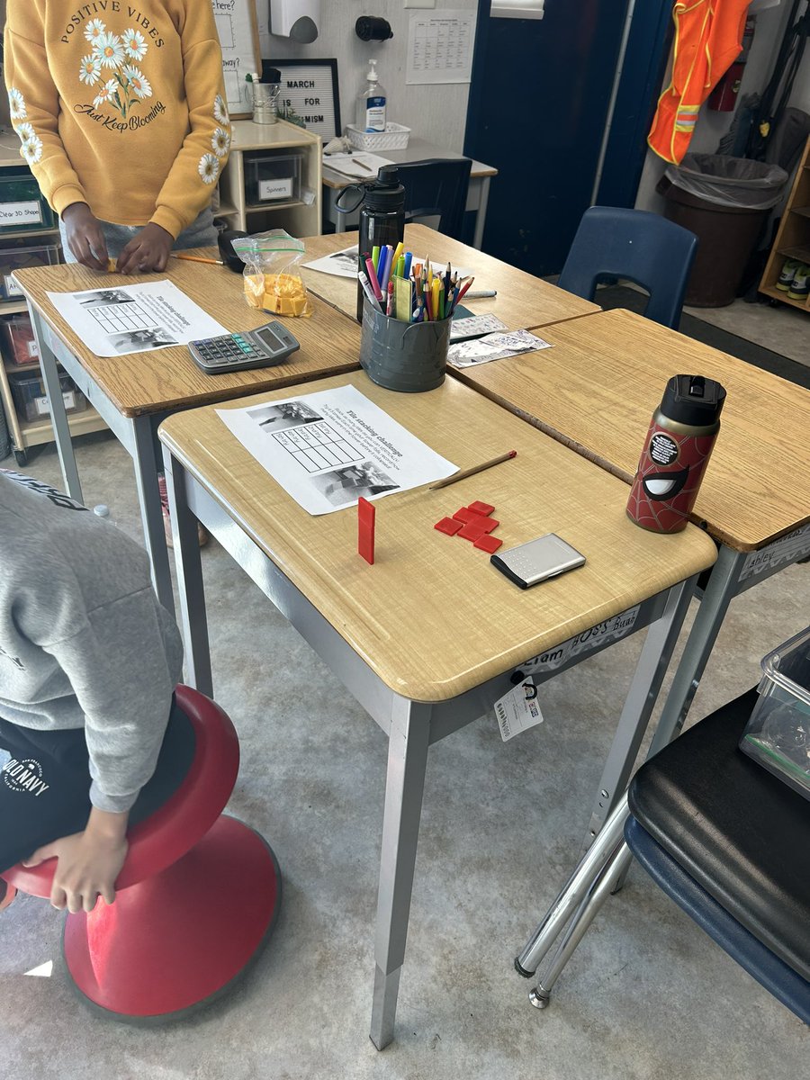 Collecting data to find the mean, median, and mode! #data #tilestacking <a href="/FitchSchool/">Fitch Street School</a> <a href="/dsbn/">District School Board of Niagara</a>