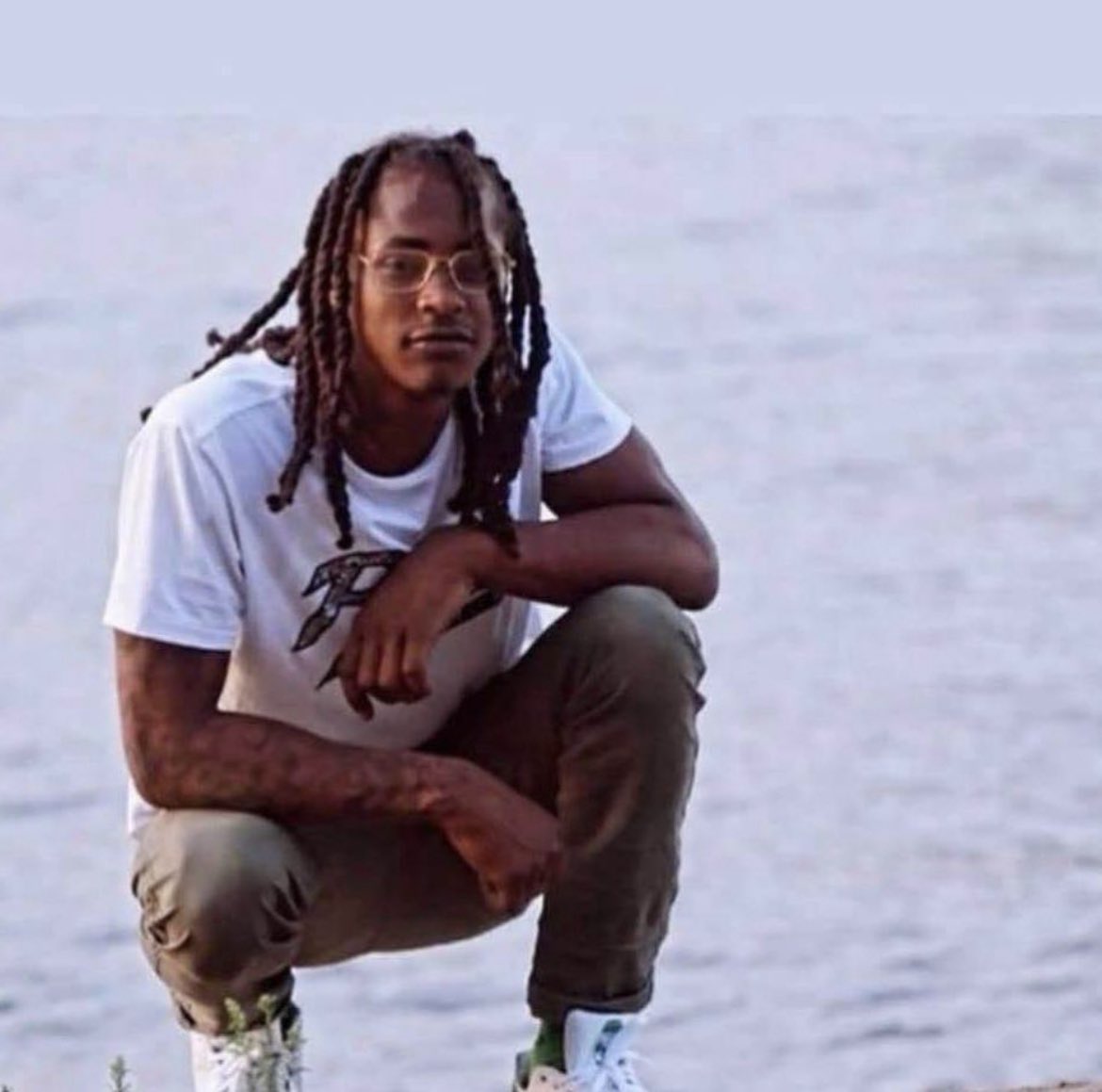 HarrietsDreams's tweet photo. .@DCPoliceDept gun violence is violence. An’Twan Gilmore should still be here. He was murdered by Sergeant Enis Jevric while sleeping in his car. https://t.co/ThPX2Gqq0I #firekillercops #justiceforallvictimsofpolicebrutality #Blacklivesmatter #Justice4Antwangilmore https://t.co/fYHRwwEvJD