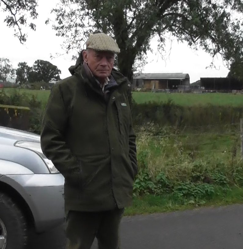 DorsetMonitor's tweet photo. Update on the Hunting Act complaint against the BSV hunt. After sitting on the evidence for FIVE months @dorsetpolice officers unilaterally decided not to send evidence to CPS. Pure coincidence that the father of a serving @dorsetpolice officer witnessed it all. Video to follow https://t.co/63Xy5GdGy0