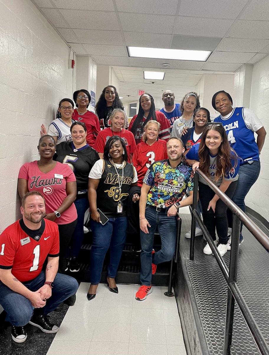 Celebrating Exceptional Children’s Week with this EXCEPTIONAL Crew! Our Team of Abilities Makes Us Stronger! #ESEWeek_HCS @LMCoxton @LaTonya_Brown13 @MaddenSupports @Shille_E @mindfulamyz @SHammonds_ @DrMorrisHCS @HCS_YSmith @IamNicollegrant