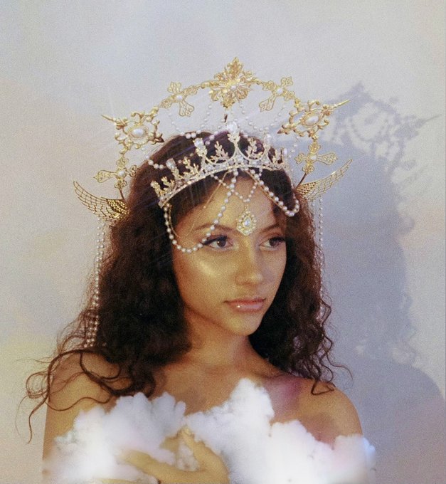 happy women&rsquo;s day, get on your knees https://t.co/xAcM7M9V5w