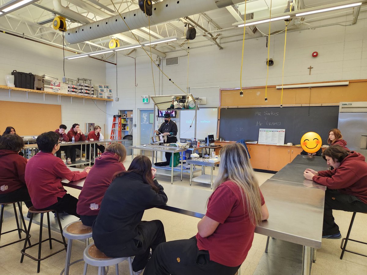 OYAPHWCDSB1's tweet photo. Cooking with Chef David Wolfman @aboriginalchef with students at @SJB_TV learning Indigenous recipes and cooking career pathways #415A #oyaphwcdsb @HWCDSB @OyapPajo @PrincipalSjb @DeanDiFrancesco https://t.co/MXE6ITmnn9