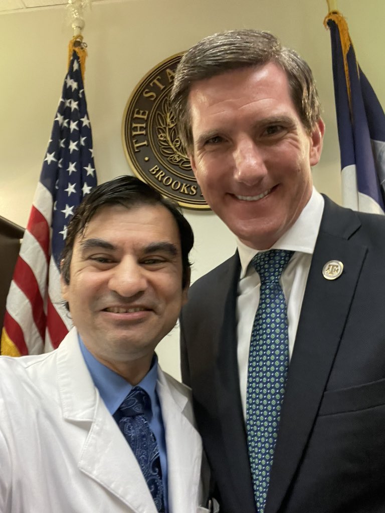 VivekRaoMD's tweet photo. I had a great @texmed First Tuesday at the Capitol. Thank you Rep. @BrooksLandgraf and Sen.  @kevinsparkstx for taking time out of your busy schedules to meet with #EctorCMS to discuss healthcare bills such as #HB3359, which would strengthen insurance network adequacy. https://t.co/bH5sEQ8MmY