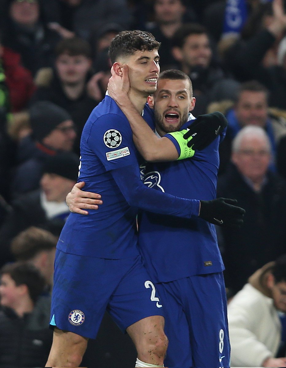 PulseSportsNG's tweet image. 🚨 OFFICIAL: Chelsea have booked their spot in the quarter-finals of the UEFA Champions League after defeating Borussia Dortmund 2-1 on aggregate.

Do you think Graham Potter can win a trophy in his 1st season? 🤔

#PulseSports #PulseSportsNigeria #CHEBVB #ChampionsLeague