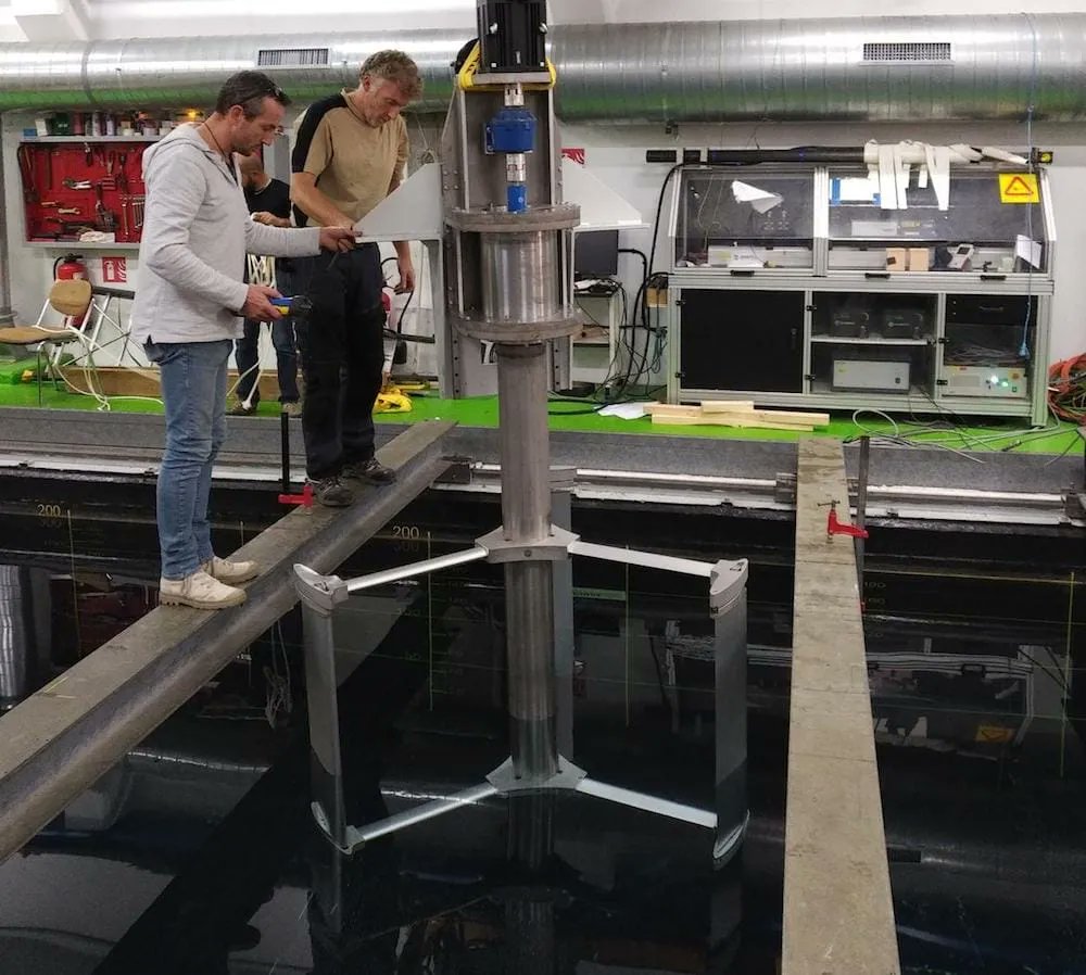 alternativaver1's tweet photo. WindCity, una turbina hidrocinética para producir electricidad en cualquier corriente de agua
https://t.co/oMKMLTBpV3 https://t.co/ejn5owRDz7