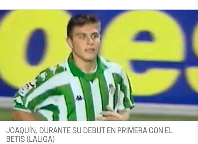 Cuando Joaquín debutó con el @realbetis :

- Las Torres Gemelas seguían en pie.

- No existía el iPhone ni Facebook ni twitter .

- Faltaban 5 años para el 1er Grand Slam de Nadal y para el 1er mundial de Alonso.

- Borja Iglesias tenía 7 años 

- Vinicius acababa de nacer