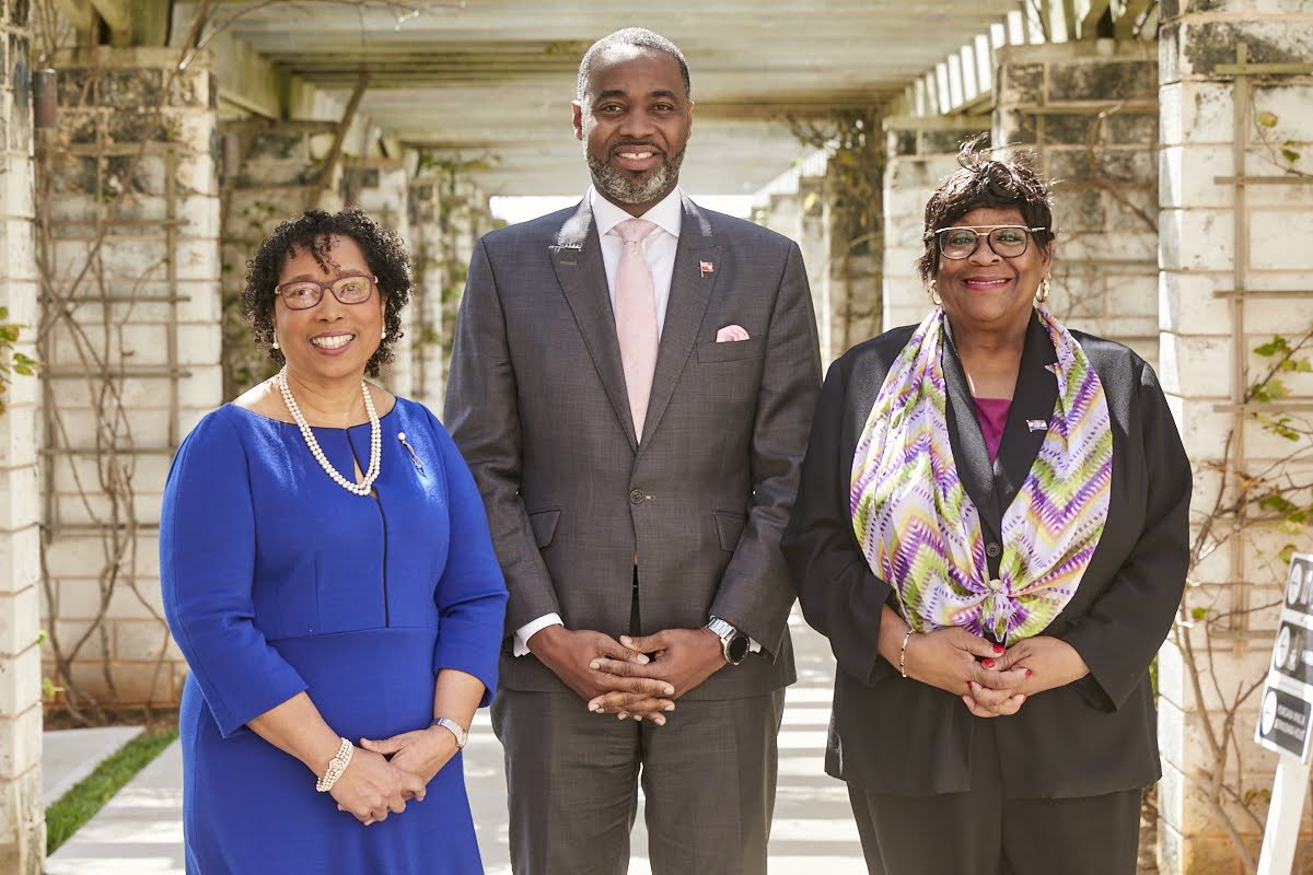 Congrats to the recipients of this year’s Diversity, Equity &amp; Inclusion Trailblazer Awards, Ms. Lindley-Myers &amp; Ms. Lister - two black women paving the way for a more inclusive &amp; equitable future. They have broken the mold &amp; set an example for future generations.