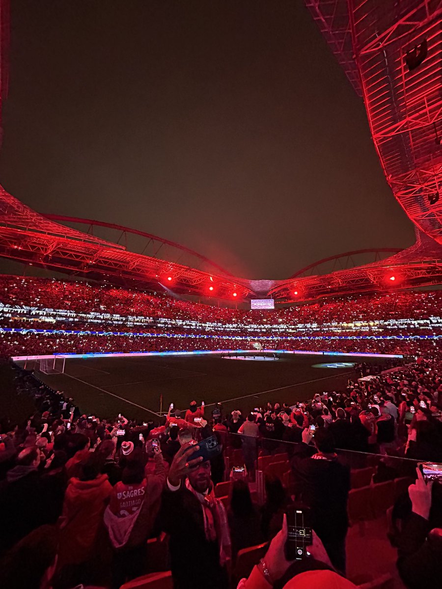 Vermelho e branco é a coisa mais linda que existe neste mundo❤️🤍