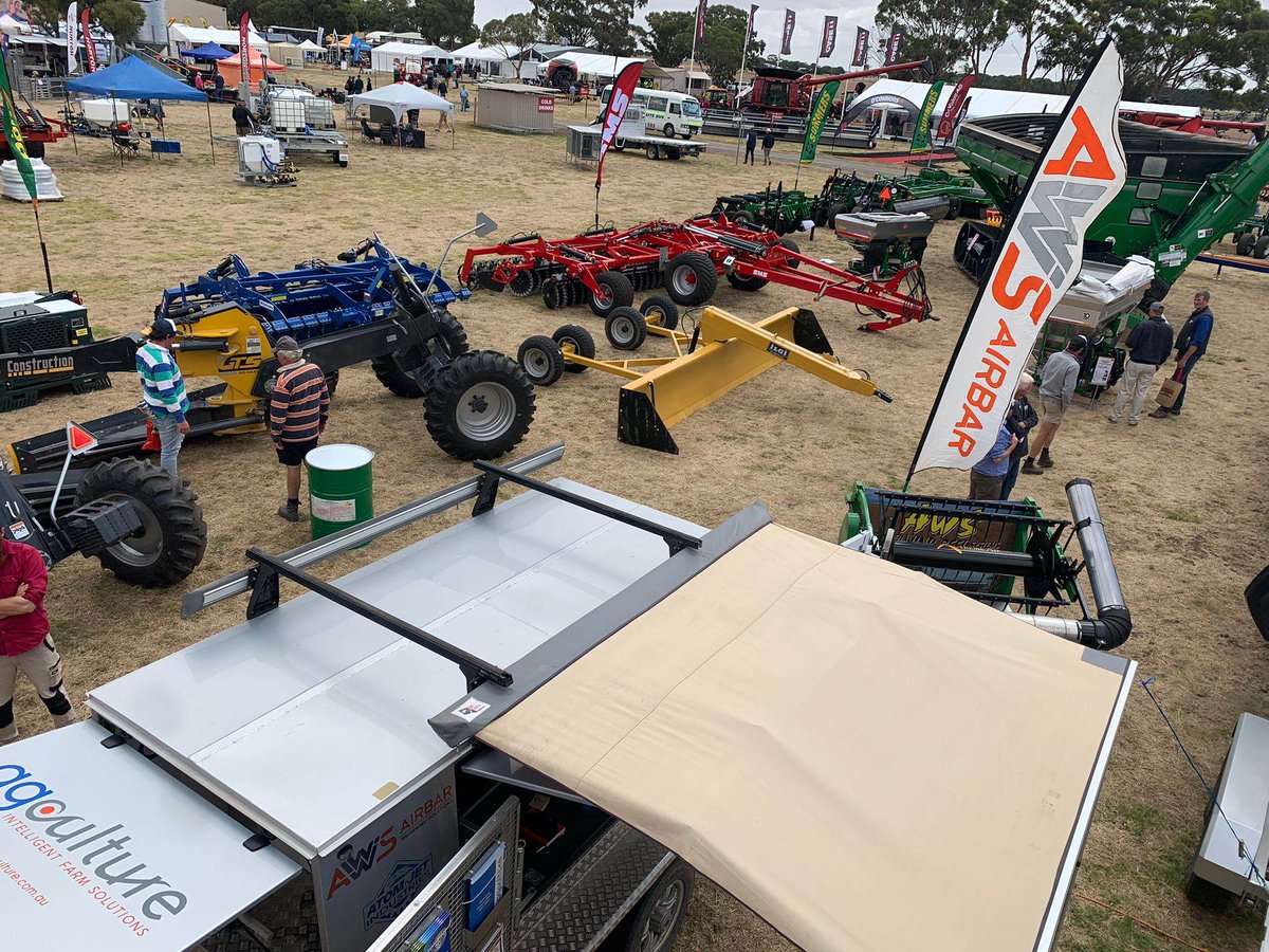Agculture1's tweet photo. Day #2 of the Wimmera Machinery Field Days - come and say 'hi' to Harry & check out what's new from @Agculture1
#AGCulture #Wimmera #Fielddays #Day2 #NeedhamAg #AtomJet #AWSAirbar #MouseBait https://t.co/z0gaXzOrra