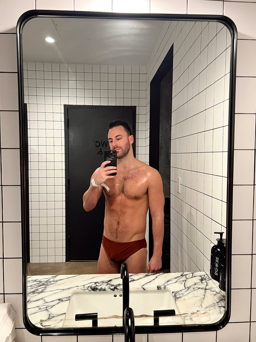 sinkthesun's tweet photo. Bathhouse this am https://t.co/Dy2OyaSqlO
